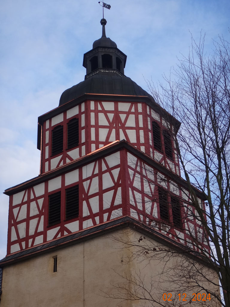 2024_Fachwerkturm-achtseitig-Süd Ostansicht-Kirche-Sülzhayn Fachwerkturm nach Sanierung Ost- und Südansicht Kirche Sülzhayn