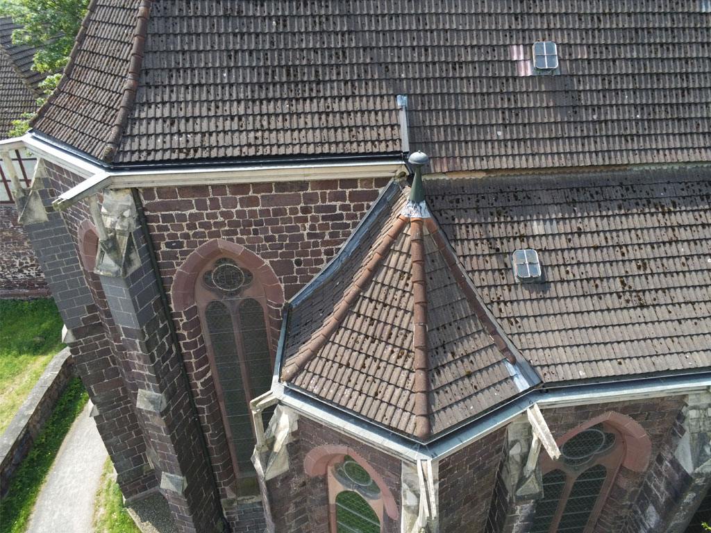 Nordseite-Turmspitze-Wasserspeier-Kirche-Ilfeld
