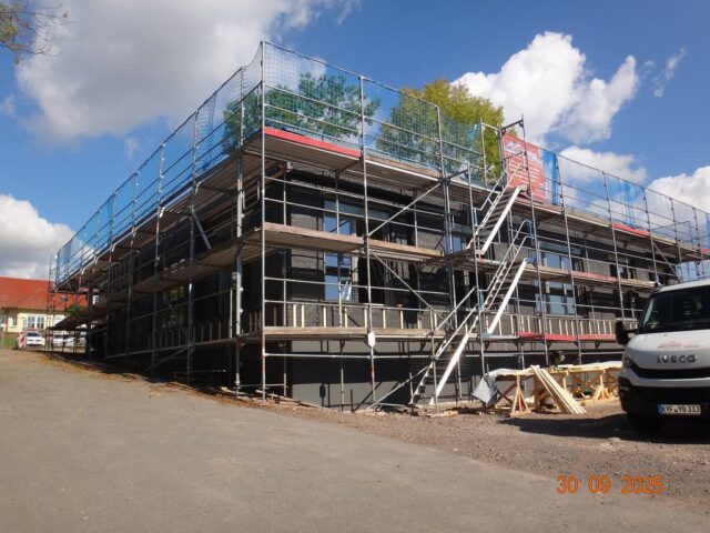 Tag 105_Diakonie Günzerode_Südseite vorbereitet für Holzverschalung