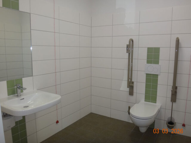 Tag-222-Diakonie-Behinderten WC Tag-222-Diakonie-Behinderten WC