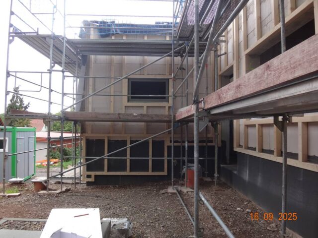 Tag 94_Diakonie Günzerode_Nord-Ostseite eingerüstet